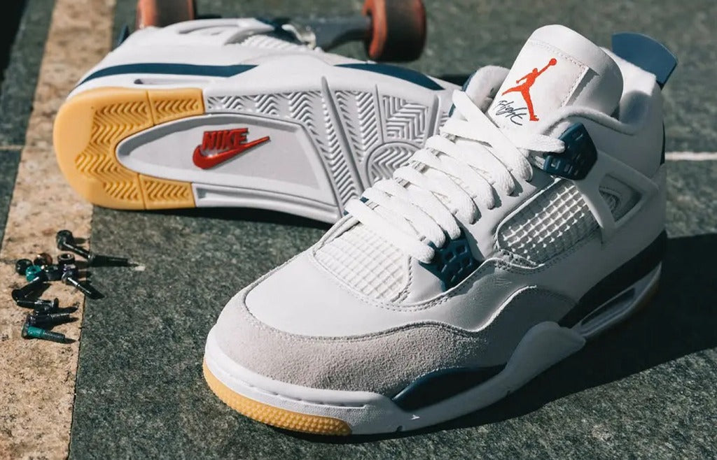 Nike SB x Jordan 4 Retro SP ‘Navy’